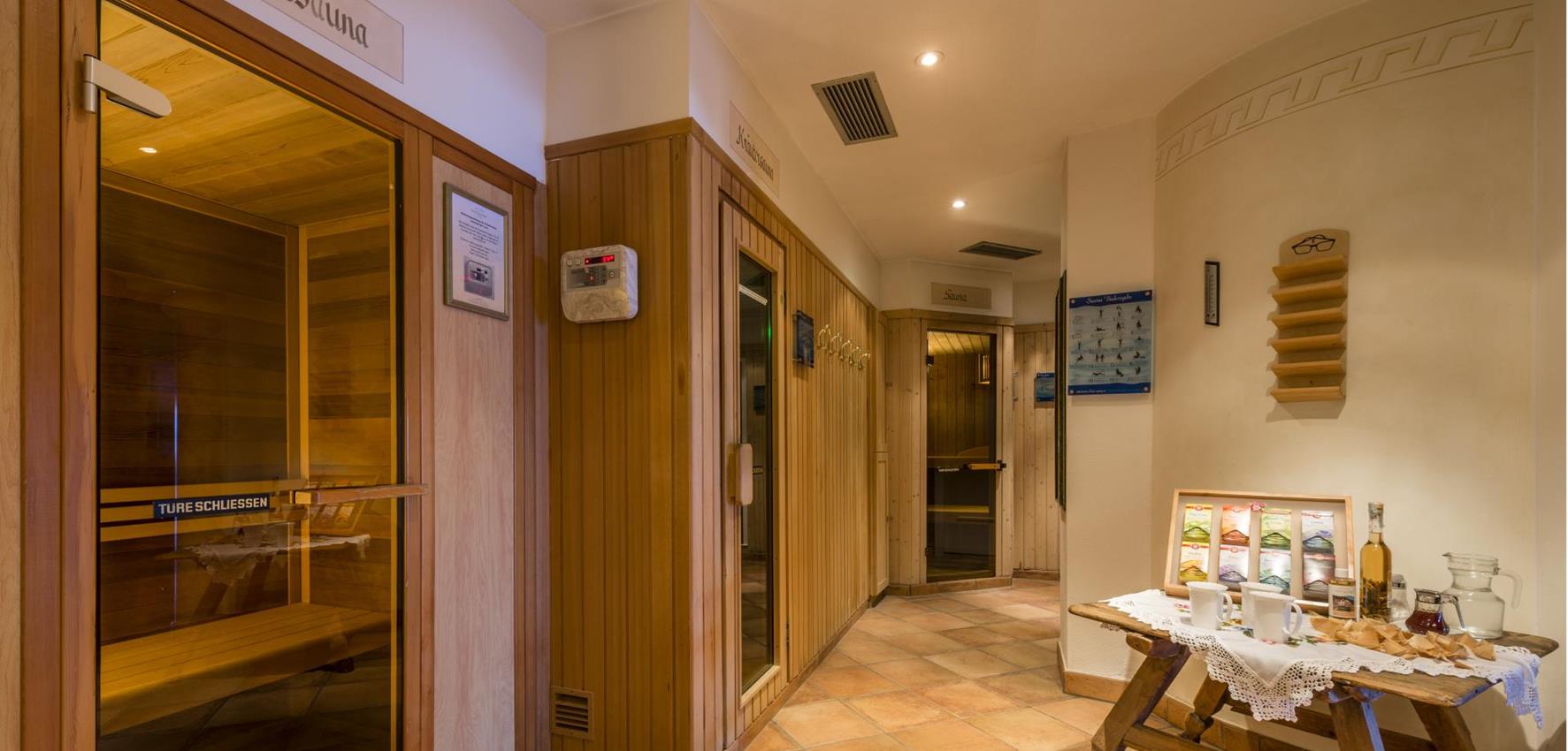 Spa with sauna and tea corner