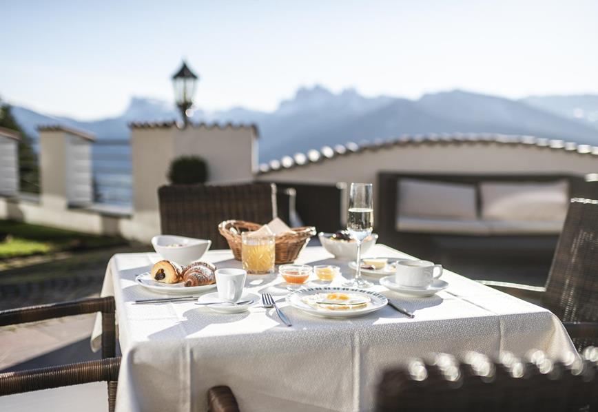 Champagne Breakfast on the Terrace